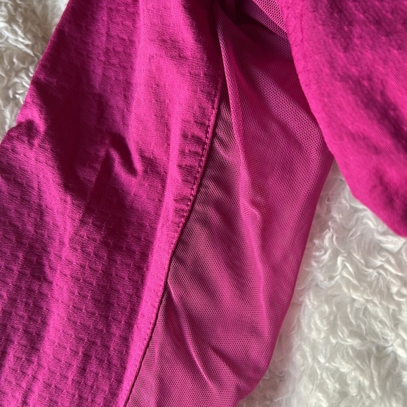 Bette and the court Sunshirt hot pink berry UPF 50 size large - Picture 6 of 7